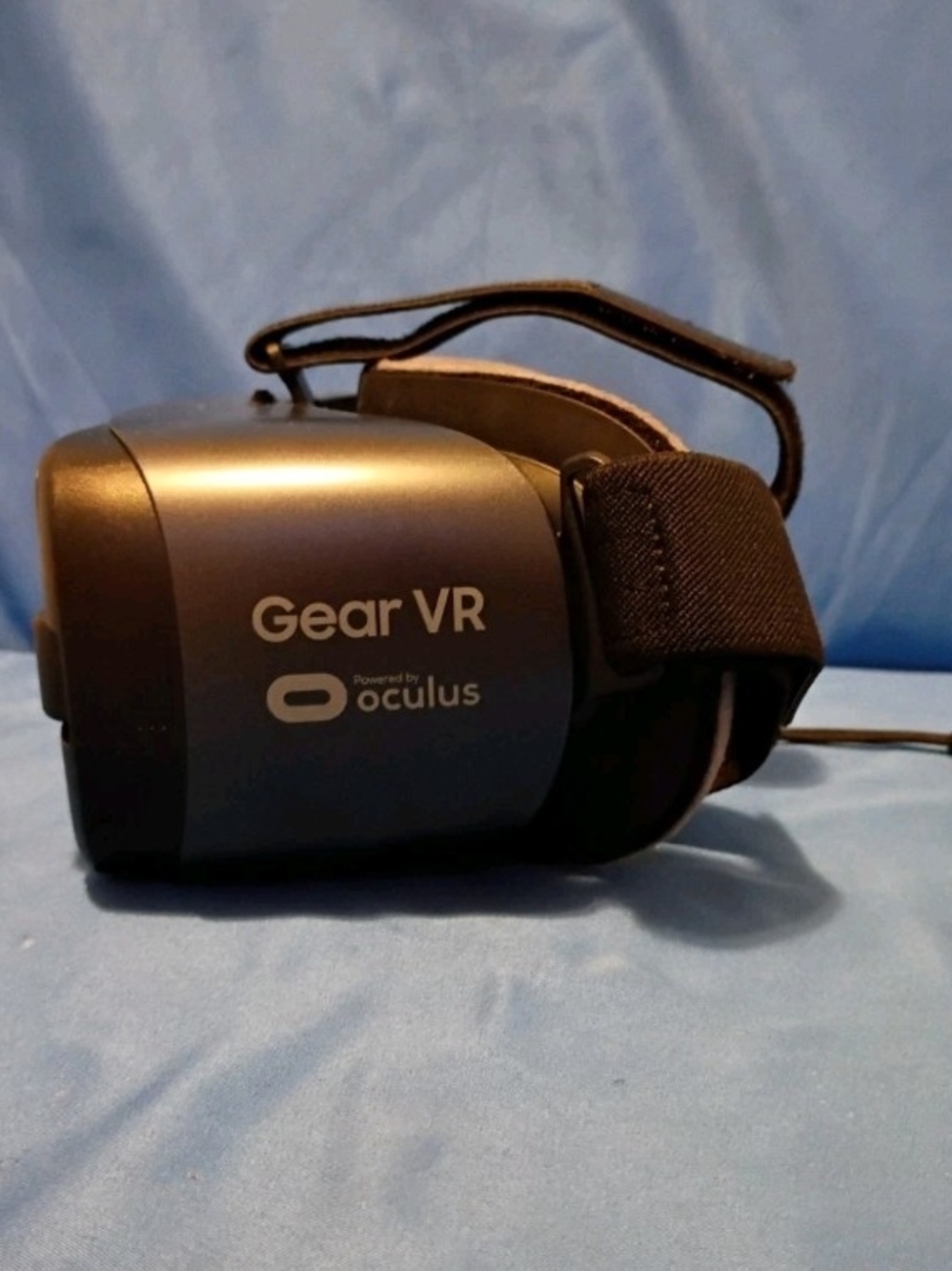 Samsung Gear VR Black Plastic Smartphone VR Headset with Controller for Oculus - Picture 4 of 5